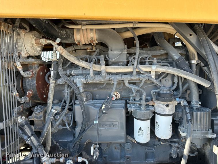 image for item FG2578 2012 TerraGator TG7300 spreader