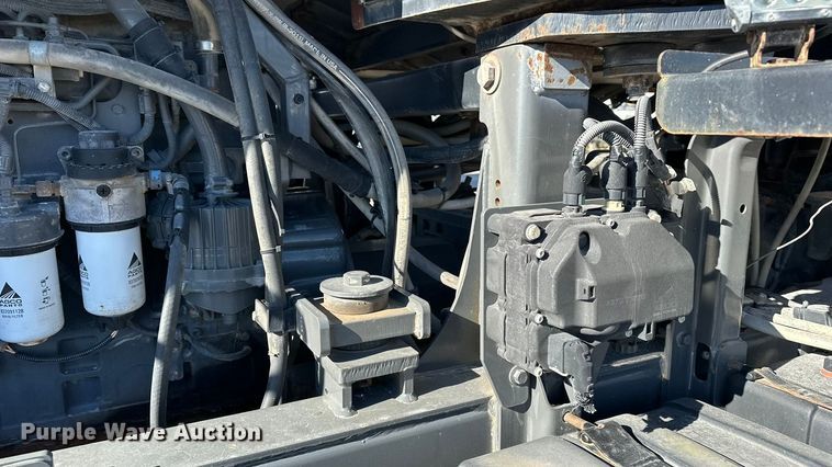 image for item FG2578 2012 TerraGator TG7300 spreader