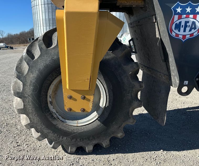 image for item FG2578 2012 TerraGator TG7300 spreader