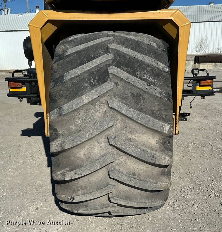 image for item FG2578 2012 TerraGator TG7300 spreader