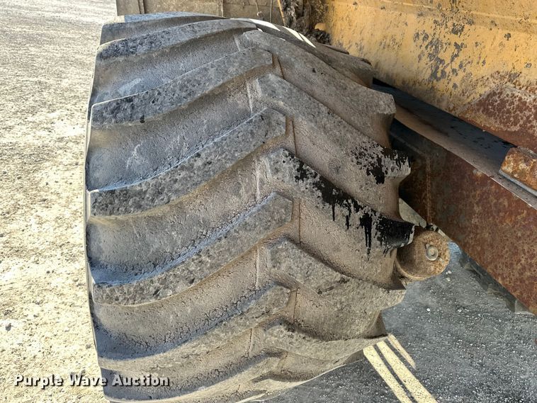 image for item FG2578 2012 TerraGator TG7300 spreader