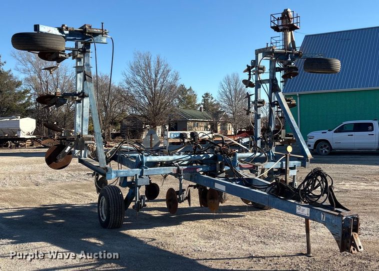 image for item FG2587 Raven NH3 applicator