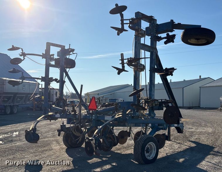 image for item FG2587 Raven NH3 applicator