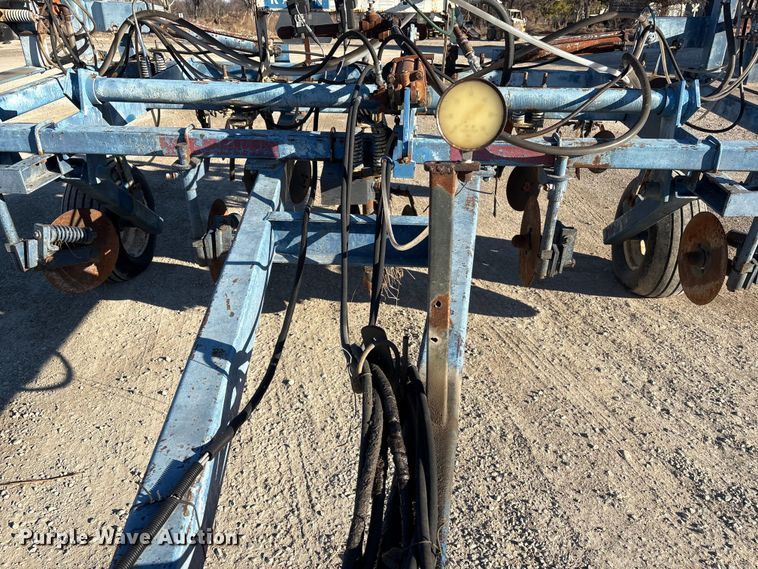 image for item FG2587 Raven NH3 applicator