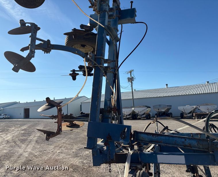 image for item FG2587 Raven NH3 applicator