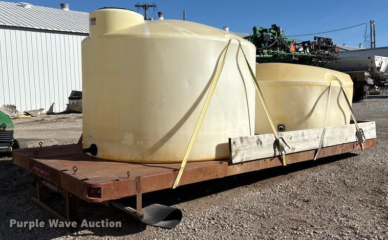 image for item FG2590 (2) poly tanks