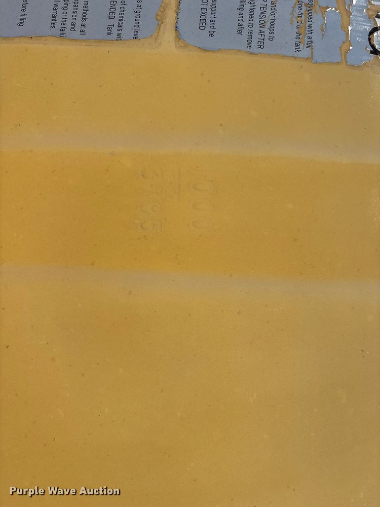 image for item FG2590 (2) poly tanks