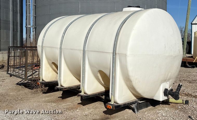 image for item FG2591 Poly tank