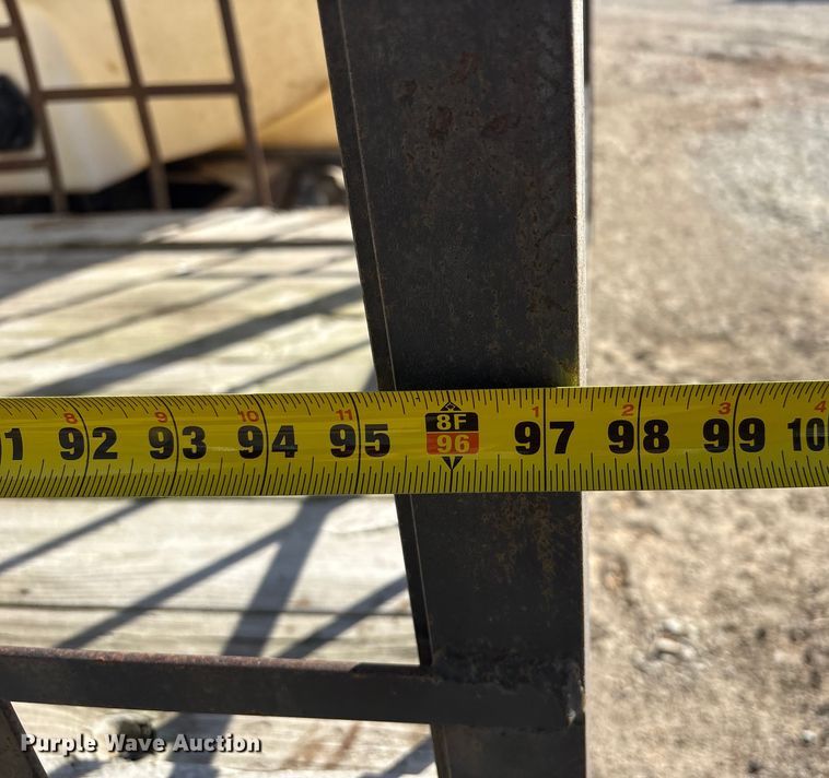 image for item FG2591 Poly tank