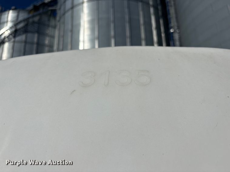 image for item FG2591 Poly tank