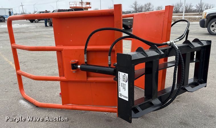 image for item FG2609 2025 Giyi CL100 skid steer bale grabber