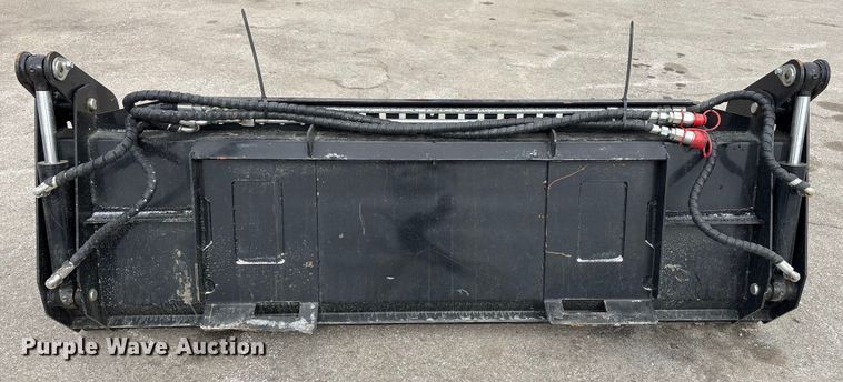 image for item FG2610 2025 Giyi KH72 skid steer four-in-one bucket