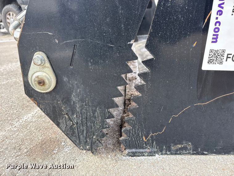 image for item FG2610 2025 Giyi KH72 skid steer four-in-one bucket