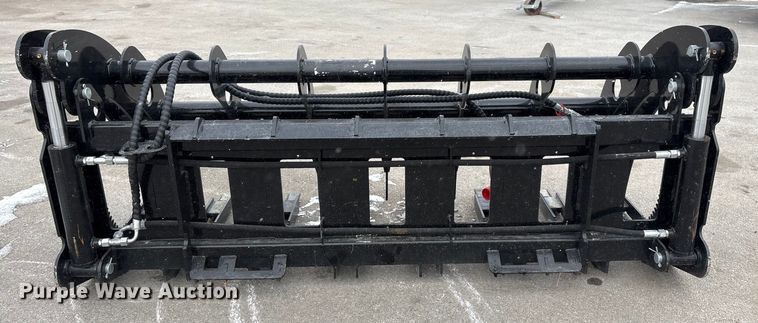 image for item FG2611 2025 Giyi CLG72 skid steer grapple bucket