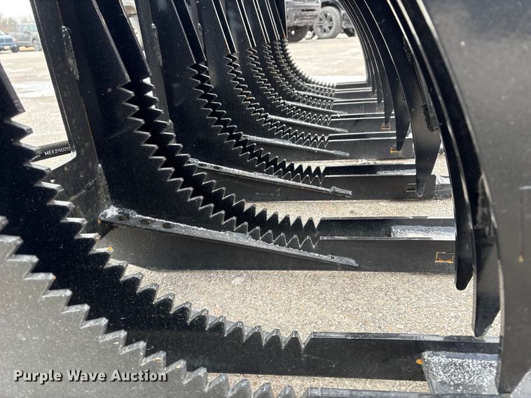 image for item FG2611 2025 Giyi CLG72 skid steer grapple bucket