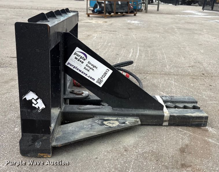 image for item FG2613 Giyi skid steer trencher