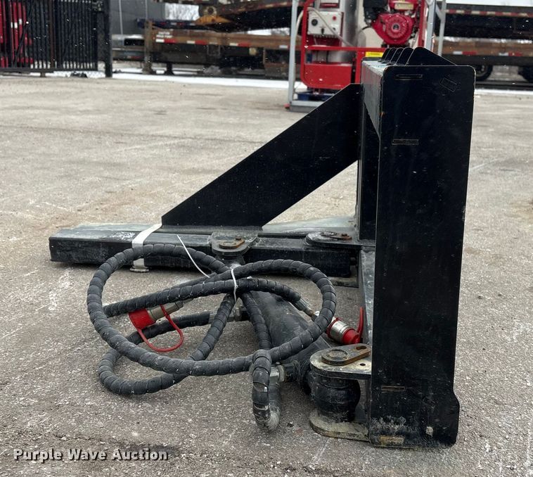 image for item FG2613 Giyi skid steer trencher