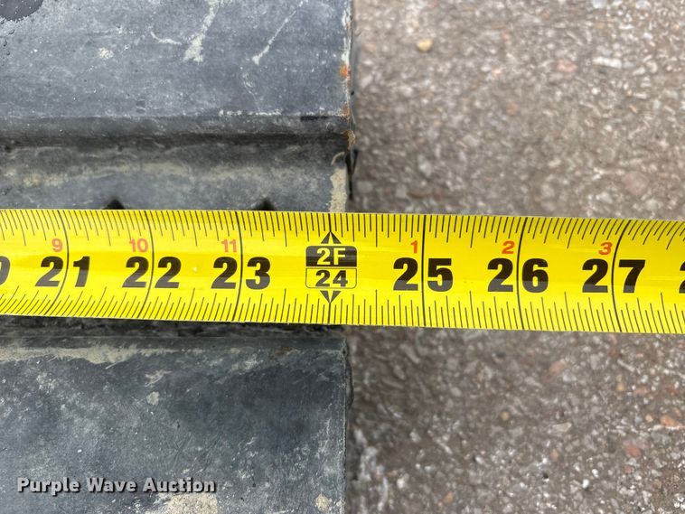 image for item FG2613 Giyi skid steer trencher