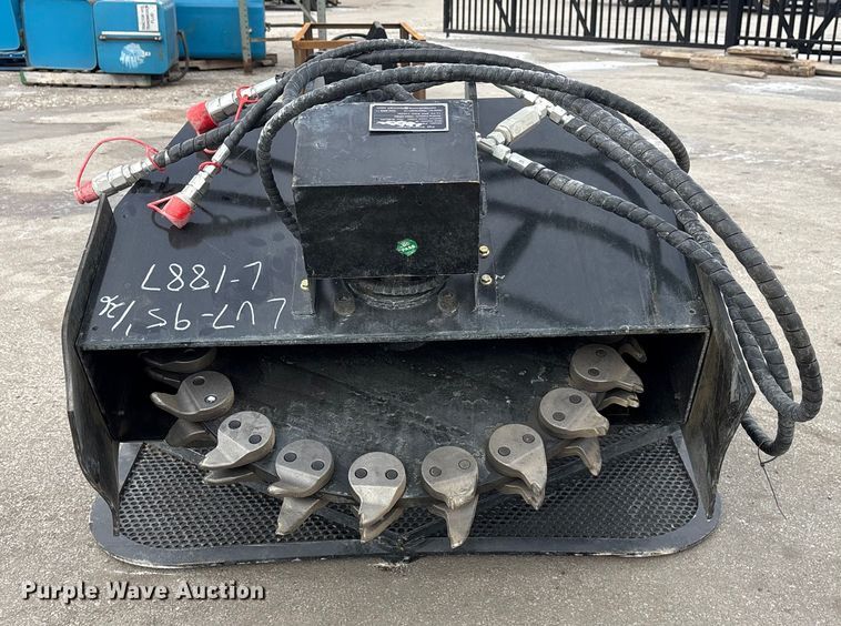 image for item FG2614 2025 Giyi FSG26 skid steer stump grinder