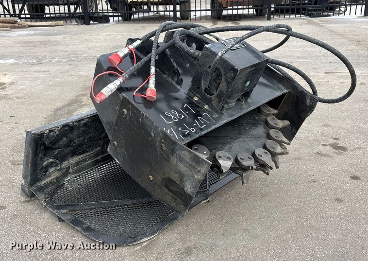 image for item FG2614 2025 Giyi FSG26 skid steer stump grinder