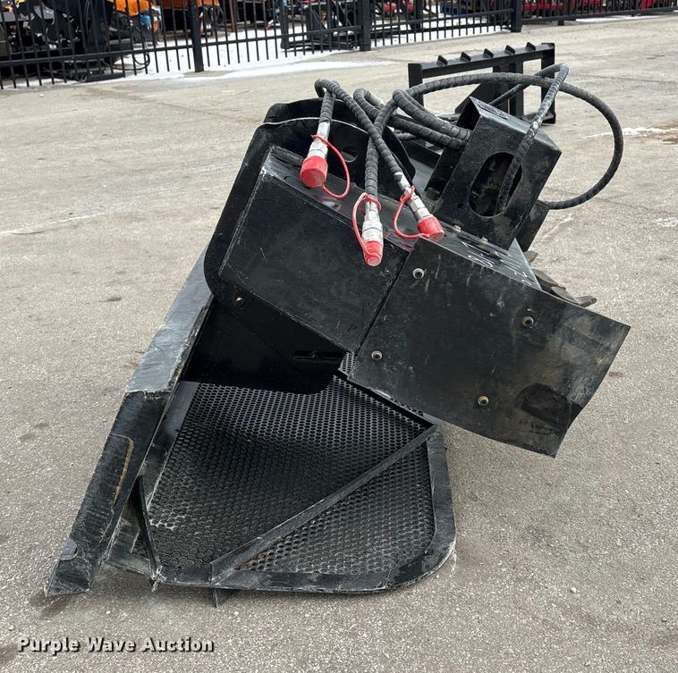 image for item FG2614 2025 Giyi FSG26 skid steer stump grinder