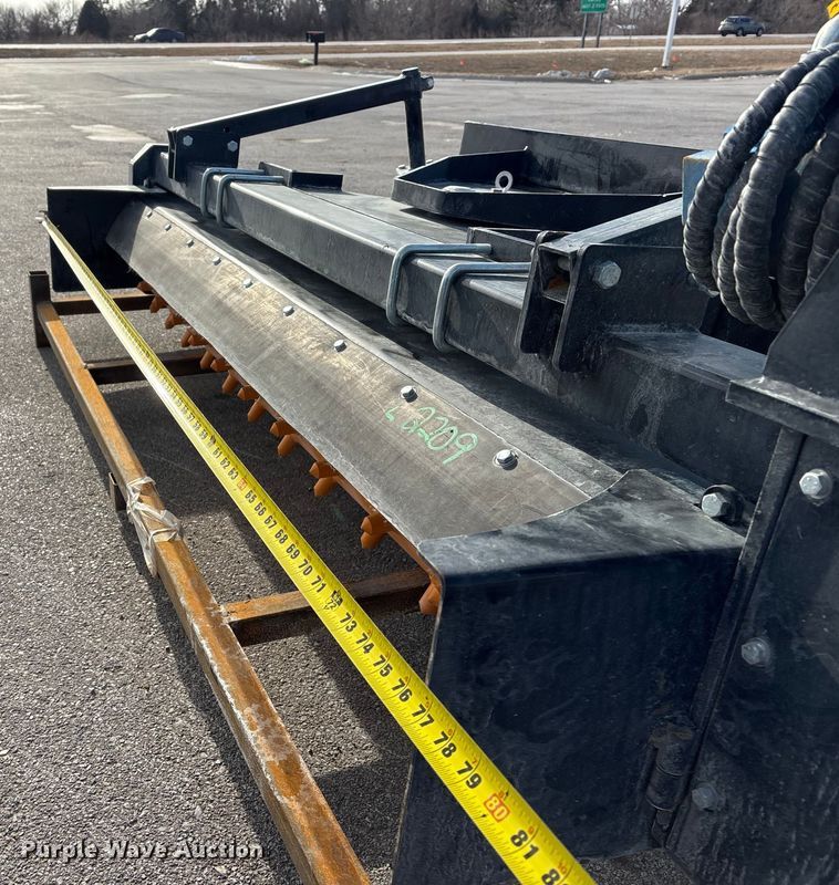 image for item FG2615 2025 Giyi LPR71 skid steer power rake