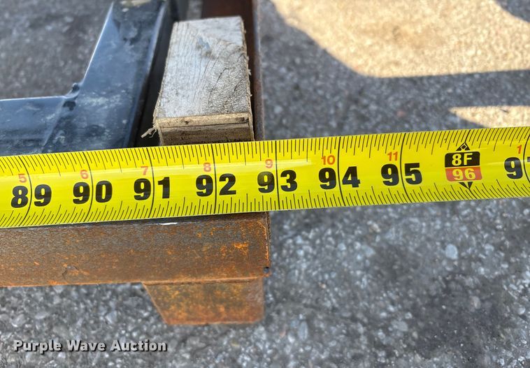 image for item FG2617 2025 Giyi HBC85 skid steer bale accumulator grapple