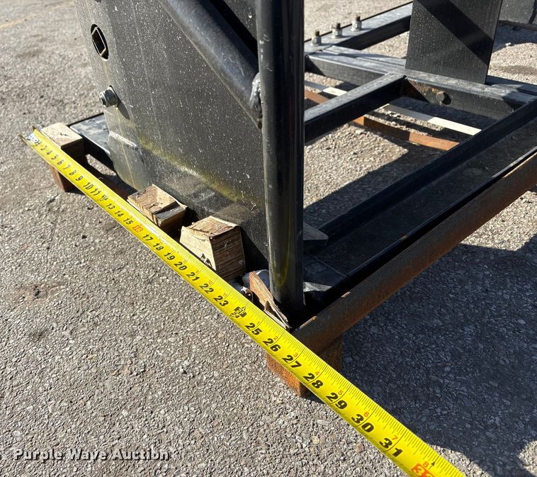 image for item FG2617 2025 Giyi HBC85 skid steer bale accumulator grapple