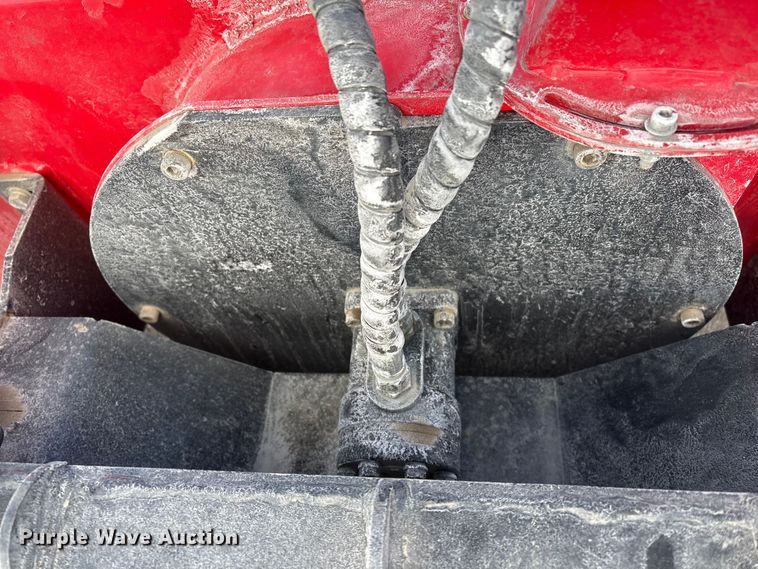 image for item FG2619 2025 Giyi BS55 skid steer snow blower