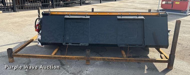 image for item FG2622 2025 Giyi BS72 skid steer sweeper