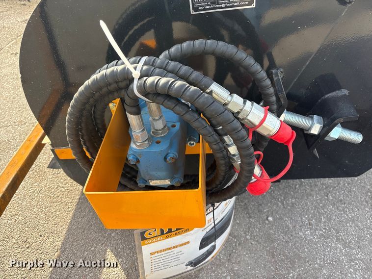 image for item FG2622 2025 Giyi BS72 skid steer sweeper