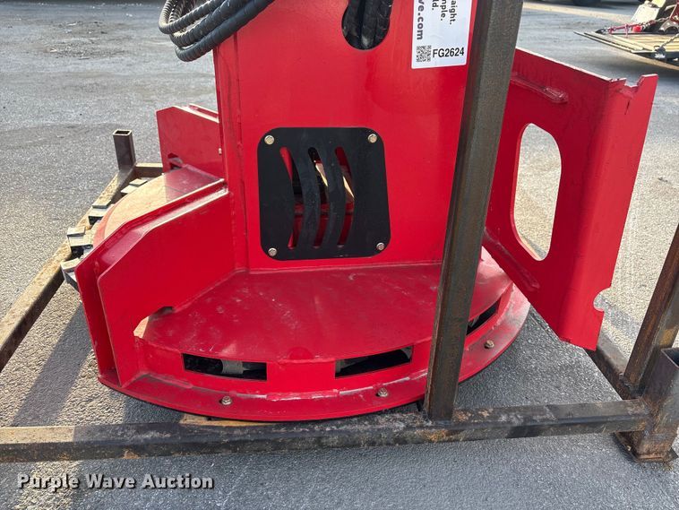 image for item FG2624 2025 Giyi FB30 skid steer feller buncher  