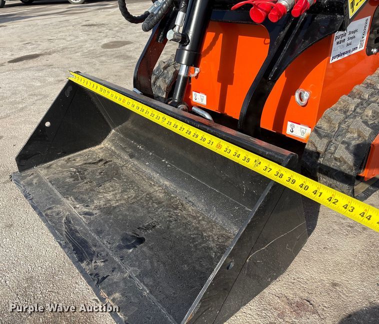 image for item FG2626 2025 SDLOOL 36C compact utility loader