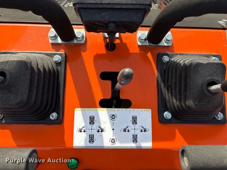 image for item FG2626 2025 SDLOOL 36C compact utility loader