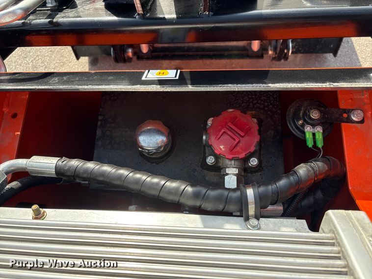 image for item FG2626 2025 SDLOOL 36C compact utility loader