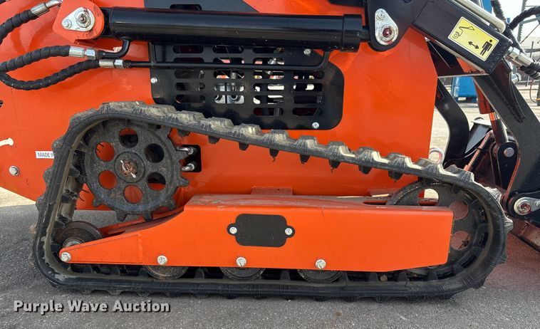 image for item FG2626 2025 SDLOOL 36C compact utility loader