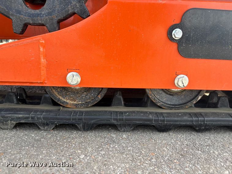 image for item FG2626 2025 SDLOOL 36C compact utility loader