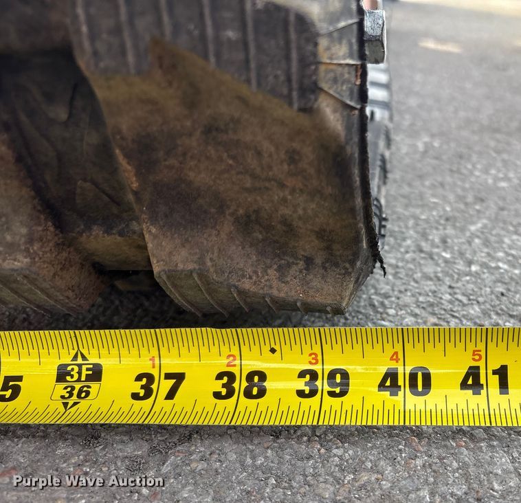 image for item FG2626 2025 SDLOOL 36C compact utility loader