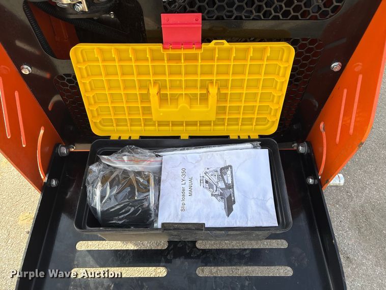 image for item FG2626 2025 SDLOOL 36C compact utility loader