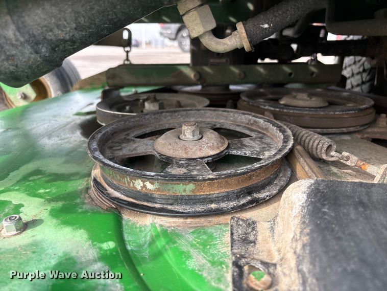 image for item FG2628 2011 John Deere 997SC ZTR lawn mower