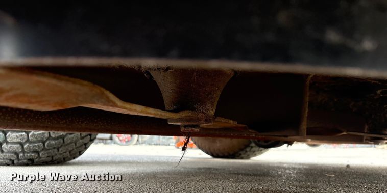 image for item FG2628 2011 John Deere 997SC ZTR lawn mower