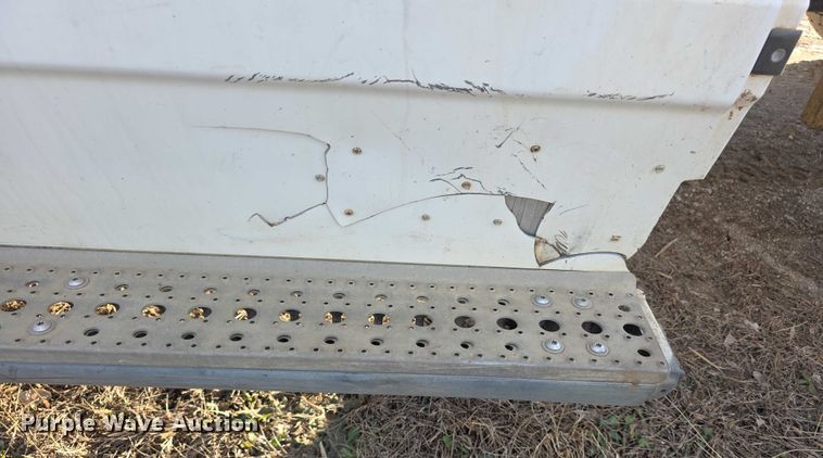 image for item FI0743 2005 Freightliner CST120 semi truck