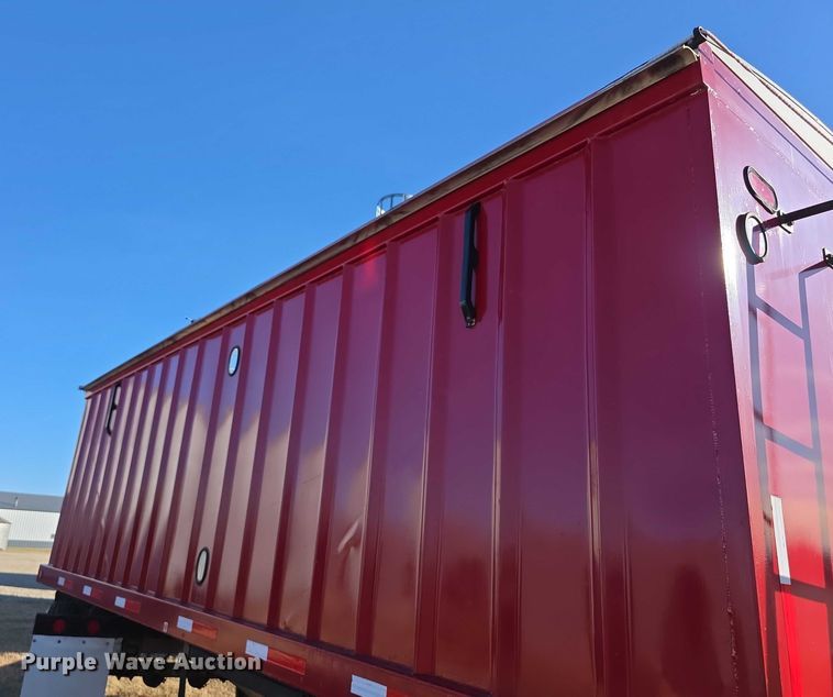image for item FI0766 2024 Manufactured grain trailer