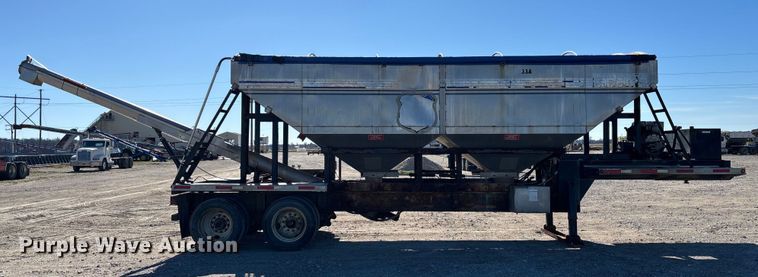image for item FI1630 2014 Magnolia Adams fertilizer tender trailer