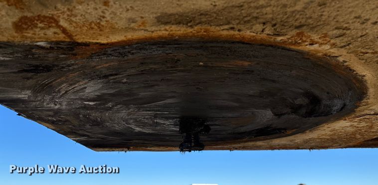 image for item FI1630 2014 Magnolia Adams fertilizer tender trailer