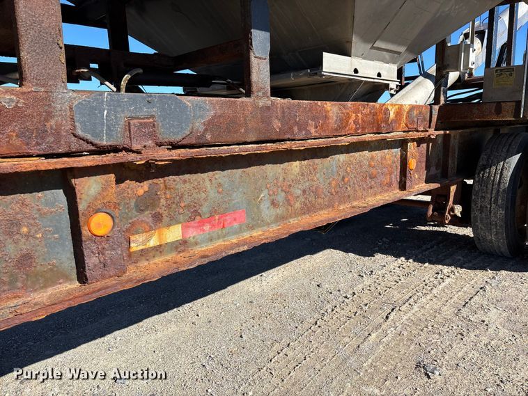 image for item FI1630 2014 Magnolia Adams fertilizer tender trailer