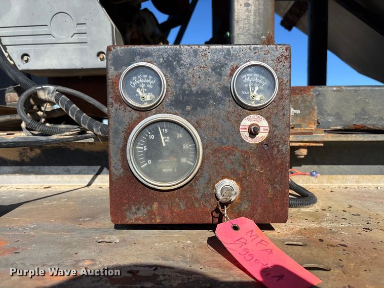 image for item FI1630 2014 Magnolia Adams fertilizer tender trailer