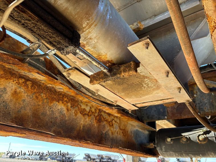 image for item FI1630 2014 Magnolia Adams fertilizer tender trailer