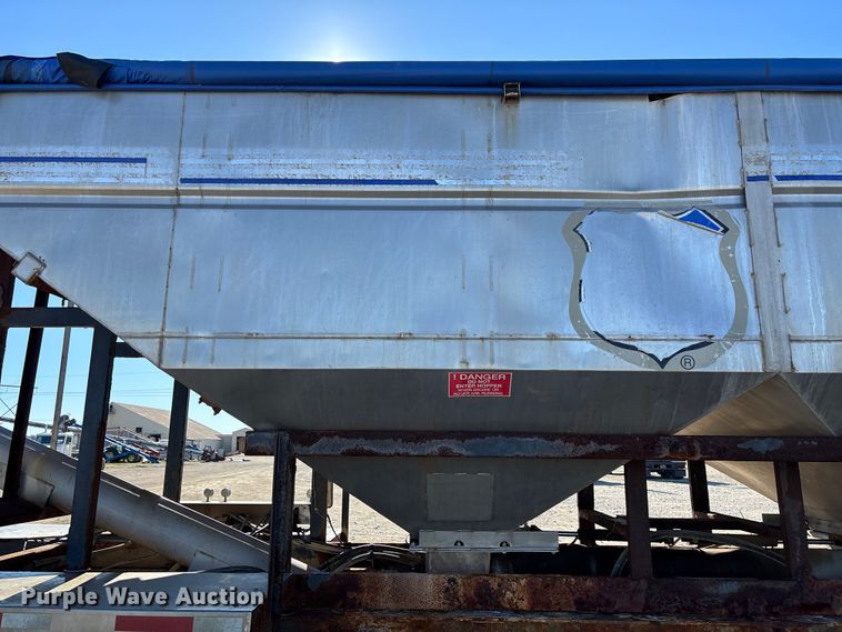 image for item FI1630 2014 Magnolia Adams fertilizer tender trailer