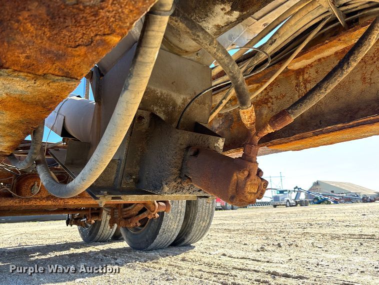image for item FI1630 2014 Magnolia Adams fertilizer tender trailer